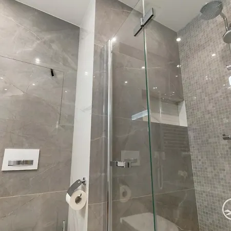 Tatra Senior Lux C413 Vysoke Tatry