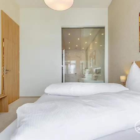 Tatra Senior Lux C413 *